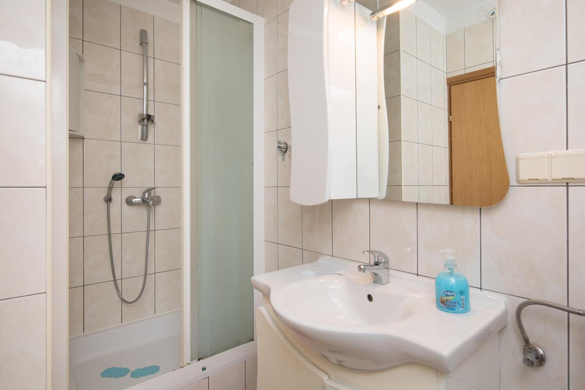 Beach Penthouse Diamond Omiš Kamer foto