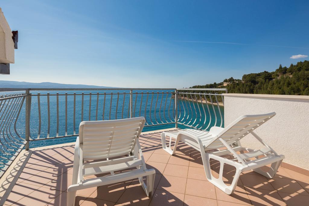 Beach Penthouse Diamond Omiš Buitenkant foto